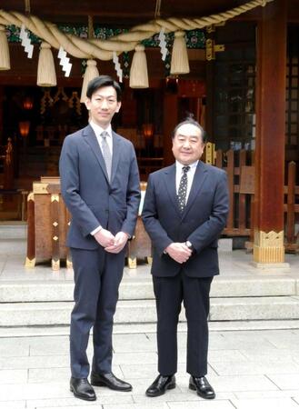撮影に応じる（左から）坂東新悟、中村鴈治郎
