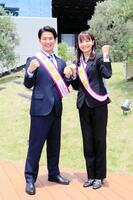 ＡＢＣテレビの枝廣二葉アナ（左）、瀧口美咲アナ