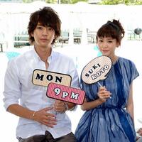 ２０１６年７月、交際のきっかけとなったドラマ「好きな人がいること」のイベントで。三浦翔平と桐谷美玲