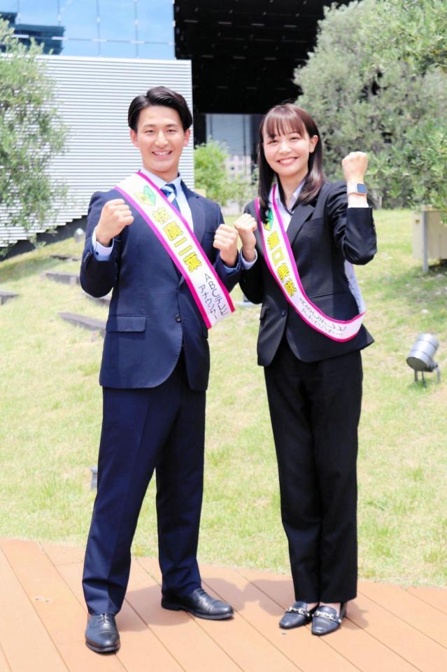 ＡＢＣテレビの枝廣二葉アナ（左）、瀧口美咲アナ