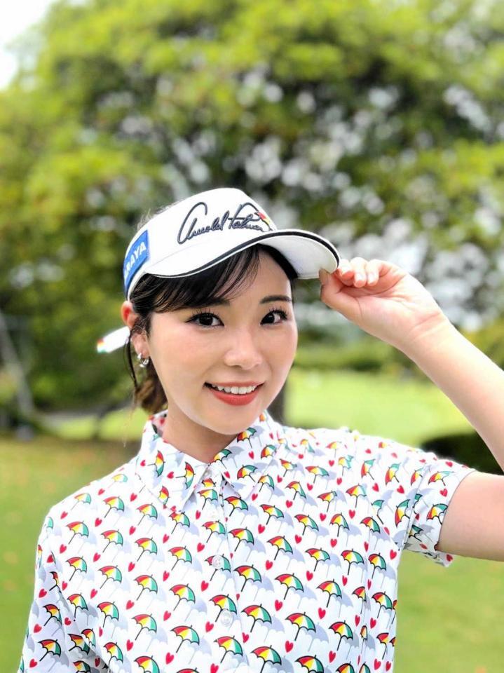 「サンデーゴルフ」でＭＣを務める佐藤利里華アナ