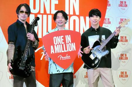 （左から）ｋｅｎ、ニューヨークの嶋佐和也と屋敷裕政