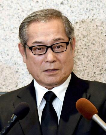 中村玉緒さんとの思い出を語る松平健（撮影・佐藤厚）