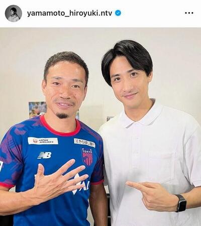長友選手と。山本紘之アナのインスタグラム＠ｙａｍａｍｏｔｏ＿ｈｉｒｏｙｕｋｉ．ｎｔｖ（２５年１０月８日付）より