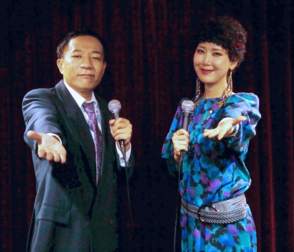 塙宣之（左）とおかゆ