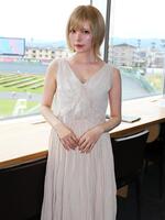 岸和田競輪を訪れた益若つばさ