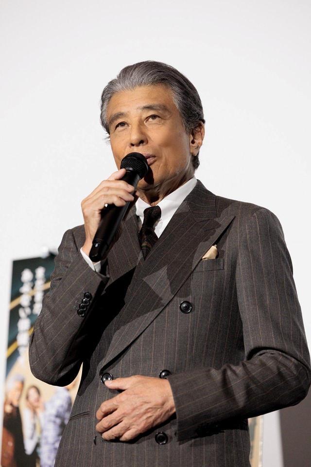 故郷の名古屋で舞台あいさつを行った舘ひろし