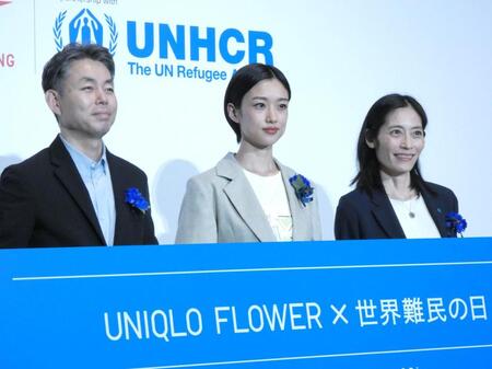 イベントに出席した河合優実（中央）＝都内