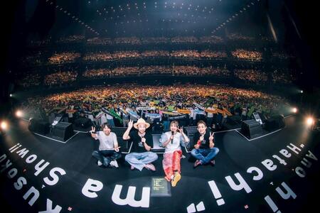 初の対バンライブを開催したＦＵＮＫＹ　ＭＯＮＫＥＹ　ＢΛＢＹ’Ｓ、いきものがかり