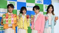 ファミリーマートのフラッペ発表会・試飲会に登場したモナキ（撮影・堀内翔）