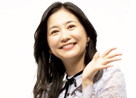 関根麻里
