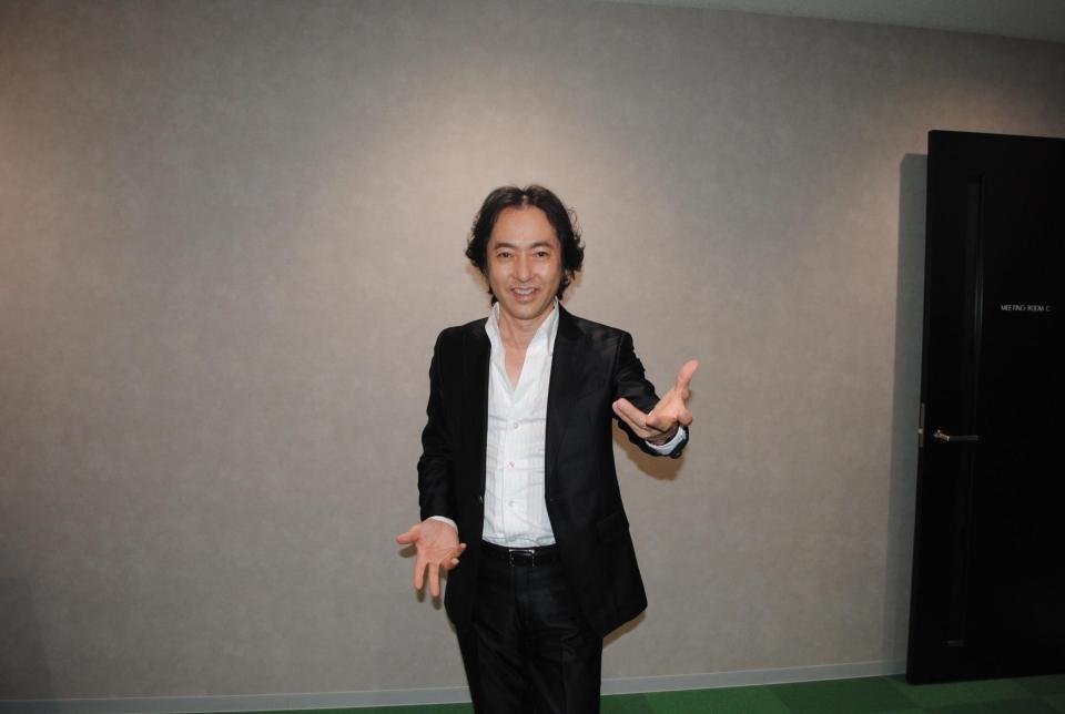 取材会に出席した秋川雅史