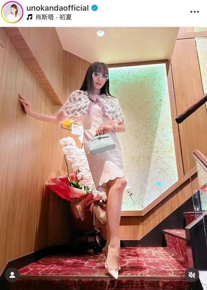 神田うののインスタグラム＠ｕｎｏｋａｎｄａｏｆｆｉｃｉａｌ（６月２２日付）より