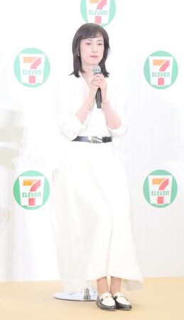 イベントに出席した天海祐希