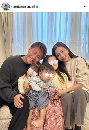 丸高愛実のインスタグラム（ｍａｒｕｔａｋａｍａｎａｍｉ）より（１月１日付）