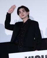 「ＨＩＧＨ＆ＬＯＷ　１０ｔｈ　ＡＮＮＩＶＥＲＳＡＲＹ　スペシャル舞台あいさつ付き上映会」に登場した吉野北人（撮影・伊藤笙子）