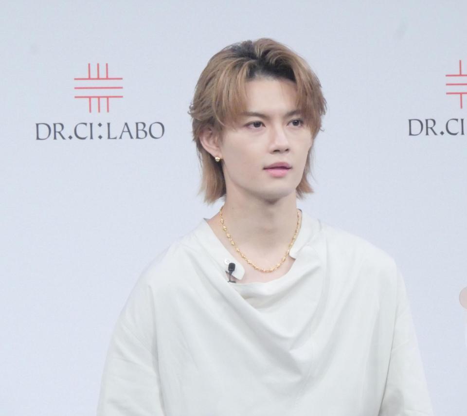 イベントに出席した佐野勇斗