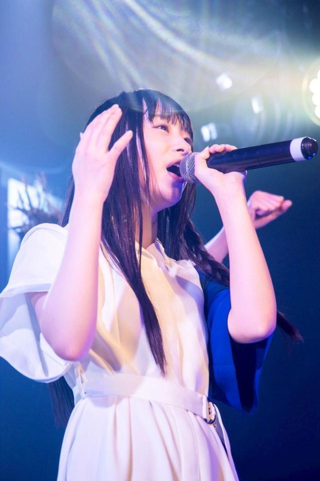 定期公演でパフォーマンスするＢＮＳＩのＬＩＬＩ©２０２６　Ｚｅｓｔ，Ｉｎｃ．