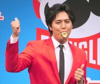 プリングルズを２枚重ねてダックリップを披露した片寄涼太