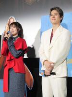 イベントに出席した永瀬アンナ（左）と武内駿輔