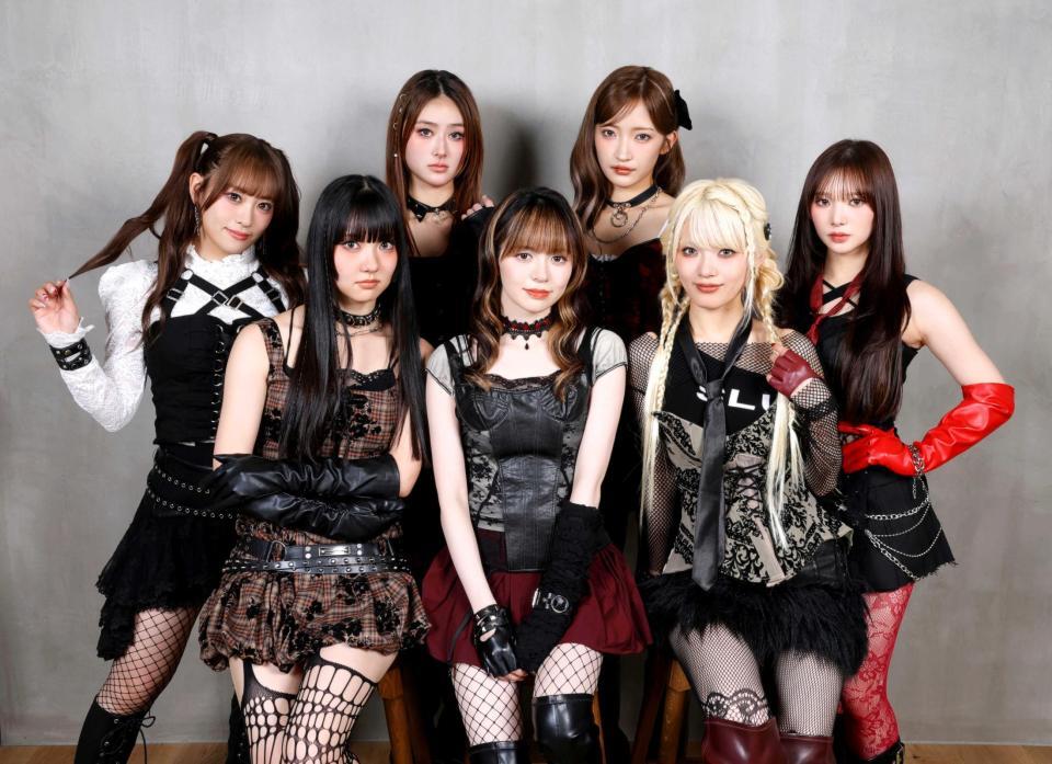 デビュー７周年の記念日に自身初の日本武道館公演を行うＧｉｒｌｓ²（前列左から）菱田未渚美、増田來亜、鶴屋美咲、（後列同）小田柚葉、隅谷百花、小川桜花、山口綺羅（撮影・伊藤笙子）　