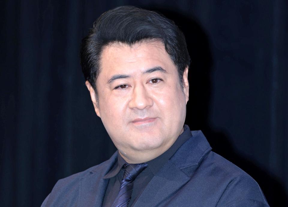 小手伸也