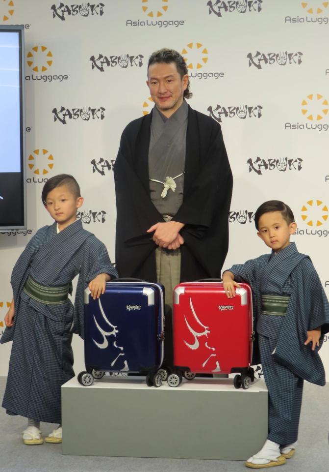 イベントに出席した（左から）中村陽喜、中村獅童、中村夏幹