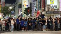 試合前から人で溢れかえるスクランブル交差点＝東京・渋谷スクランブル交差点
