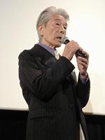映画「夢物語　Ｔｈｅ　Ｌｉｖｉｎｇ　Ｄｒａｇｏｎ」完成披露上映会に登壇した倉田保昭