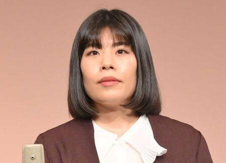 カーネーション・吉田結衣