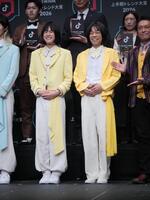 似ていると話題のおヨネ（左）とＣＯＷＣＯＷ多田健二