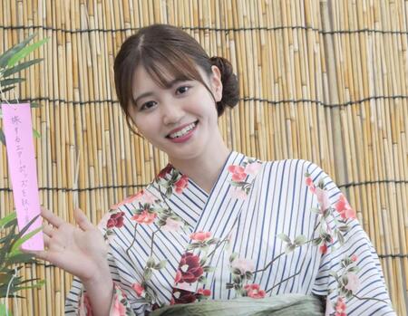 浴衣姿を披露した塚本恋乃葉