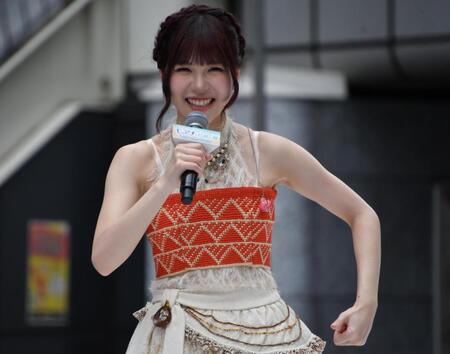 「『モアナと伝説の海』公開記念　モア夏歌唱イベント」に出演したＭＥ：ＩのＴＳＵＺＵＭＩ
