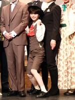 舞台「シーボルト父子伝　～蒼い目のサムライ～」取材会に出席した市川美織＝三越劇場