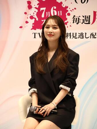 ドラマ「夫を殺したはずなのに」記者会見に登壇した俳優の内田理央