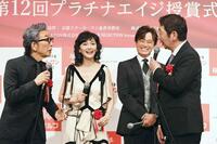 きわどい発言で古舘伊知郎（左）ともめる宮根誠司（右）に苦笑いの（中央左から）南果歩と石黒賢（撮影・園田高夫）