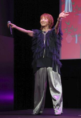 ＭＡＸ　ＲＥＩＮＡ（撮影・金田祐二）