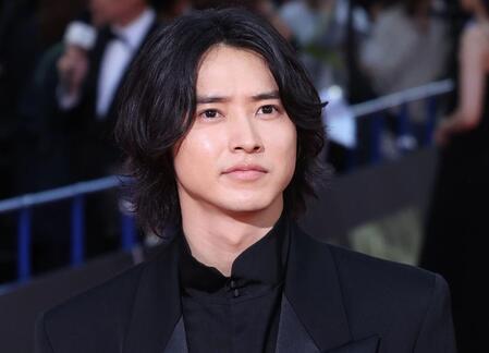 山﨑賢人（２４年６月撮影）