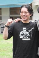 取材会を行ったニューヨーク・嶋佐和也＝東京・吉本興業東京本社