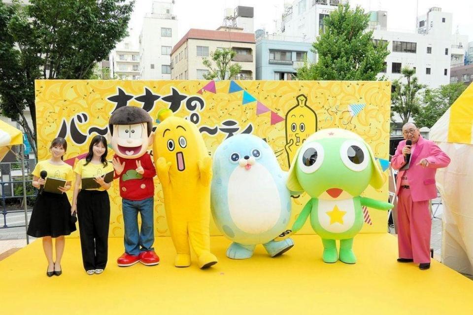 「ナナナのバースデーパーティー」に参加した北川莉央アナ（左から２人目）と鈴木芹里乃アナ（左端）