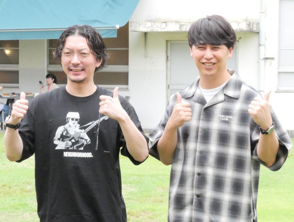 ライブへ意気込むニューヨーク＝東京・吉本興業東京本社