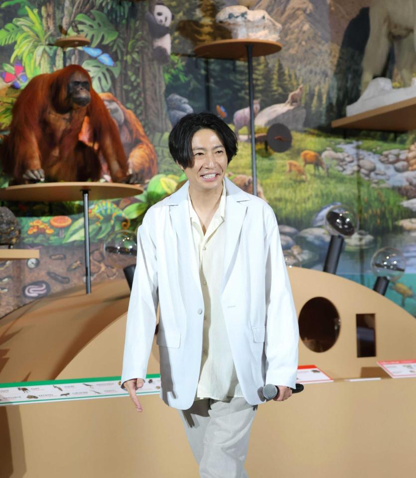 笑顔を見せる相葉雅紀（撮影・吉澤敬太）