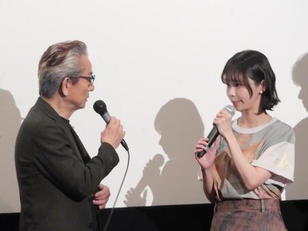 親子トークを展開する水谷豊（左）と趣里