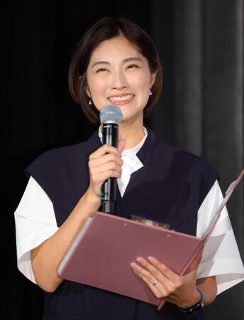 司会を務める日本テレビ・岩本乃蒼アナウンサー