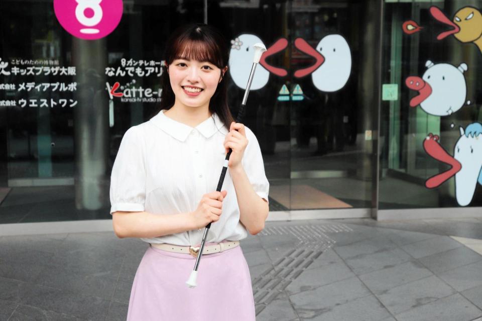バトンを披露したカンテレ・柏原怜奈アナ