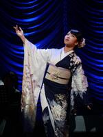 着物姿でパフォーマンスを披露した梅谷心愛
