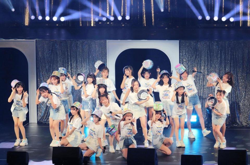１５周年記念ライブツアーの大阪公演を行ったＨＫＴ４８