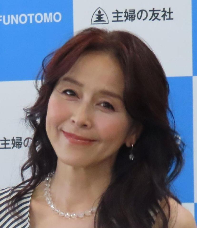 １７日の出版記念取材会に出席した杉本彩
