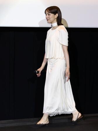 映画「平行と垂直」東京プレミアに登壇したのん（撮影・伊藤笙子）