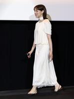 映画「平行と垂直」東京プレミアに登壇したのん（撮影・伊藤笙子）